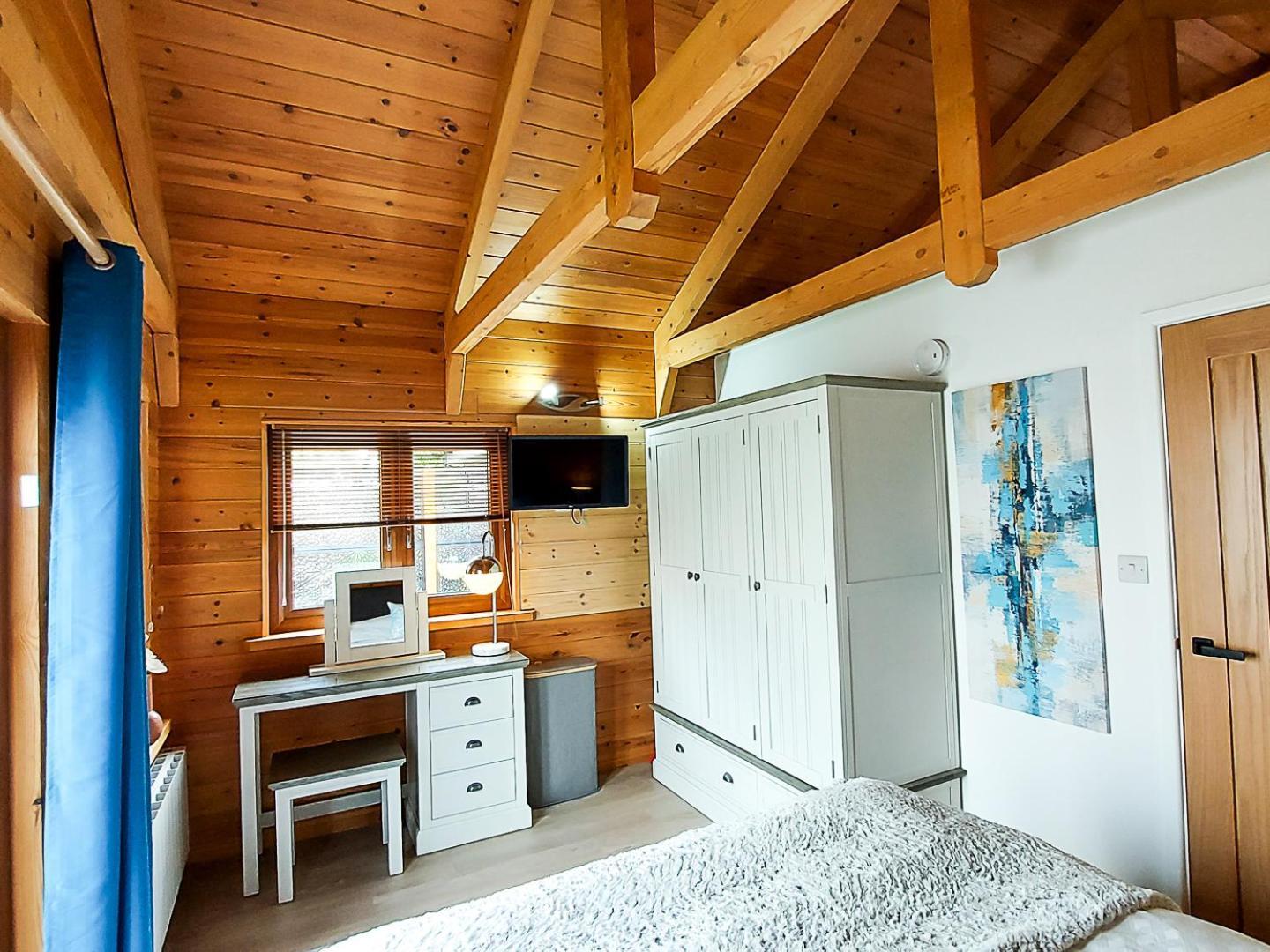 Meadow View Apartment